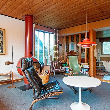 7 Person Holiday In Ferienhaus Bredebro