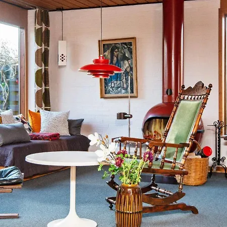 7 Person Holiday In Ferienhaus Bredebro